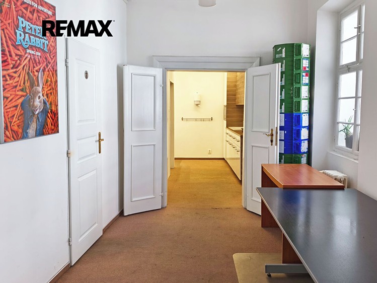 Комерційне приміщення в оренду, 255 м² (13 з 37)