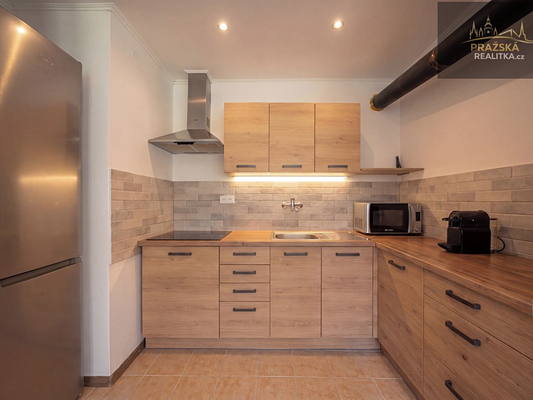 Prodej bytu 1+kk, 33 m² (3 z 37)