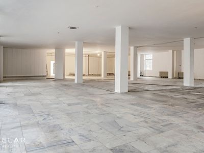 Pronájem obchodního prostoru 691 m²