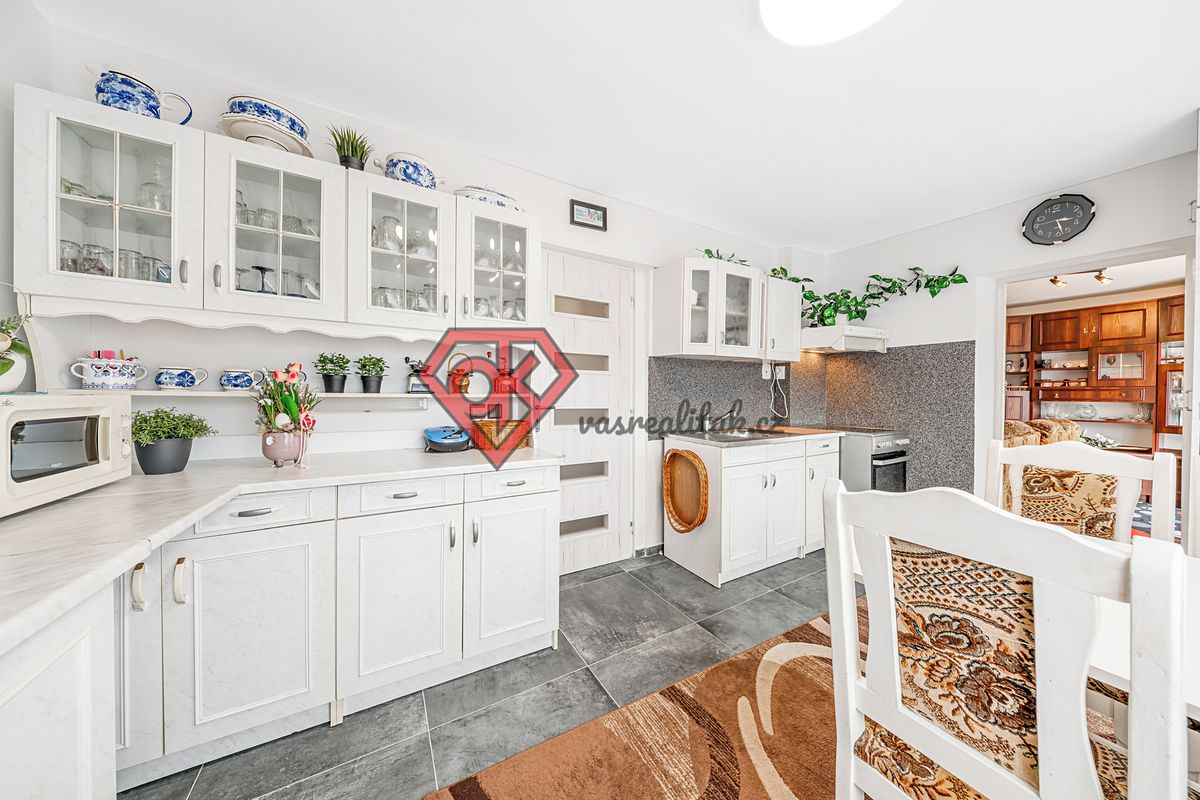 Prodej rodinného domu 130 m², pozemek 1723 m² – fotografie 4