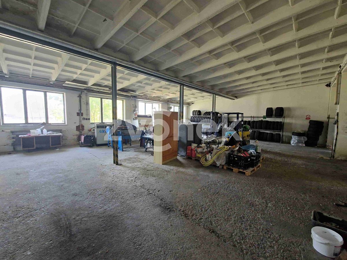 Pronájem komerční nemovitosti 250 m² – fotografie 2