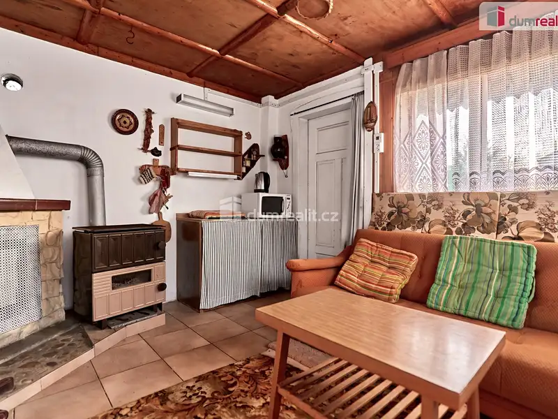 Prodej chaty 18 m², pozemek 366 m², Chodov – náhled fotky 2
