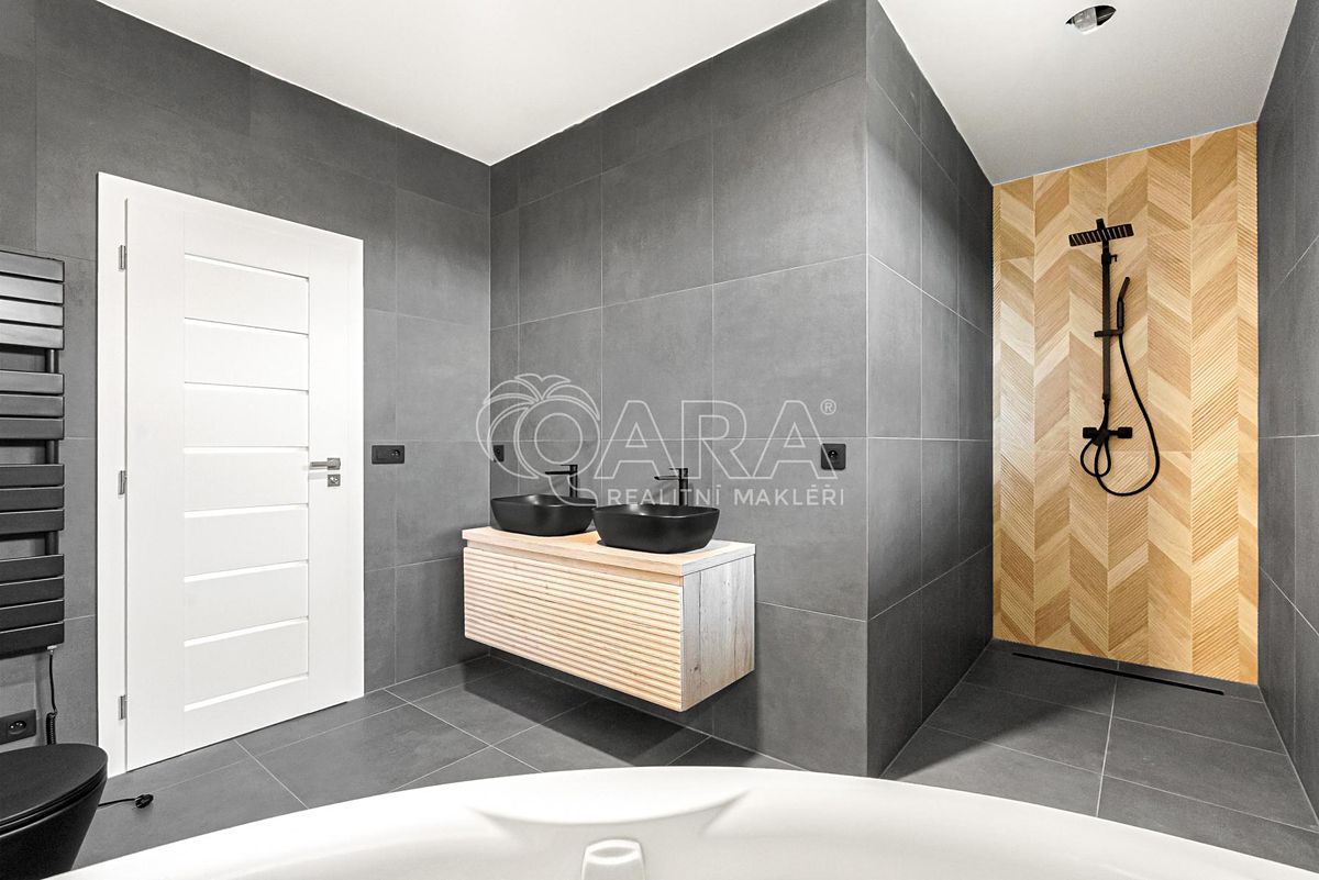 Prodej rodinného domu 190 m², pozemek 846 m² – fotografie 4