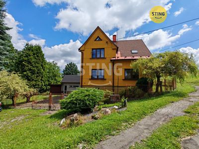 Prodej rodinného domu 240 m², pozemek 806 m²