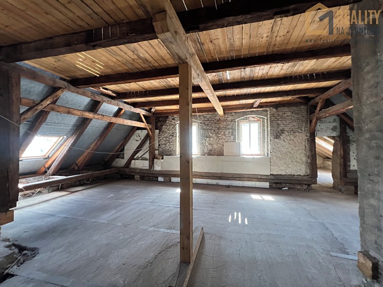 Комерційне приміщення на продаж, 370 м² (32 з 42)
