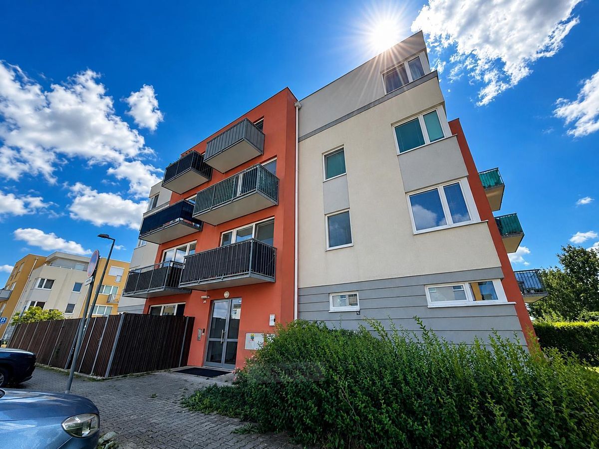 Pronájem bytu 3+kk 65 m²