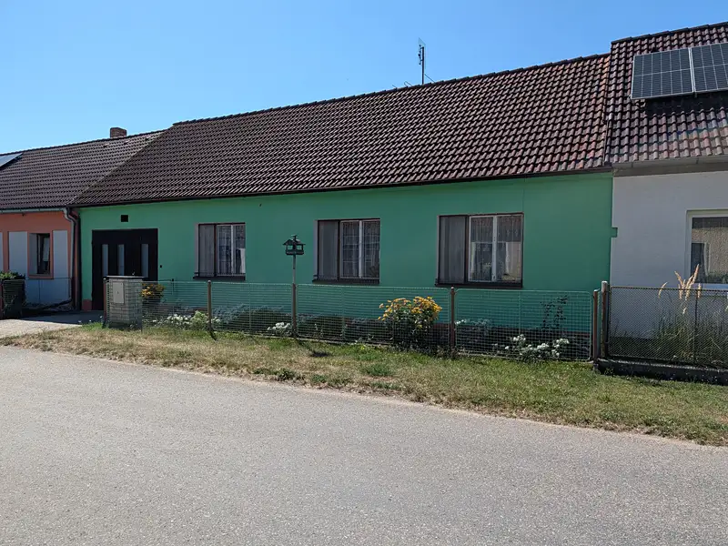 Prodej rodinného domu 225 m², pozemek 1515 m², Dříteň – náhled fotky 3