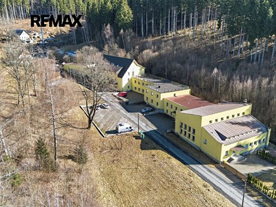 Комерційне приміщення на продаж, 1 978 м² (2 з 45)