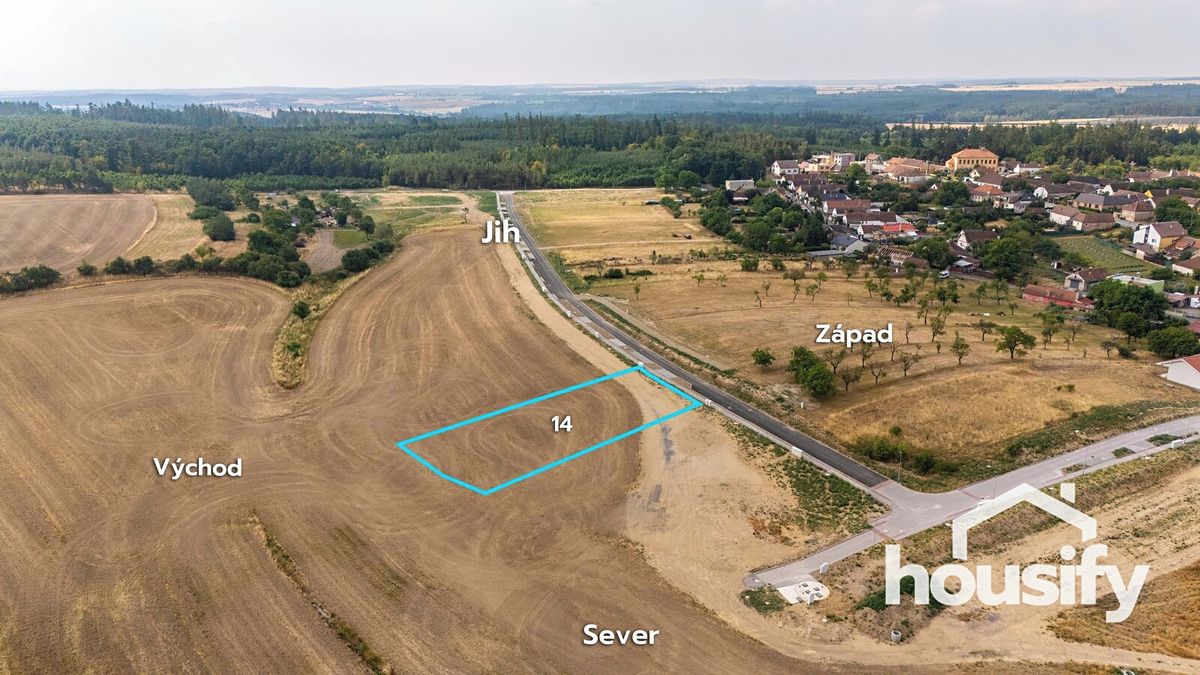 Prodej stavebního pozemku 1477 m² – fotografie 3