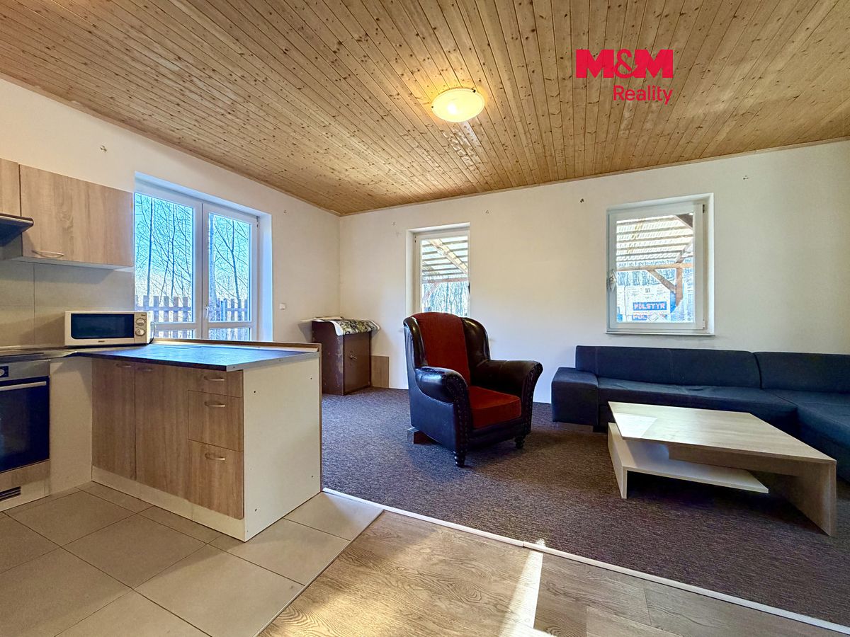 Prodej rodinného domu 80 m², pozemek 556 m²