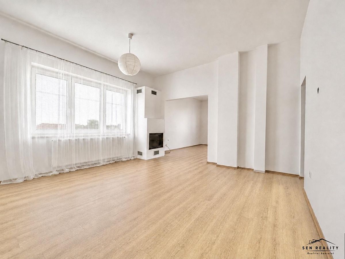 Prodej rodinného domu 124 m², pozemek 299 m² – fotografie 2