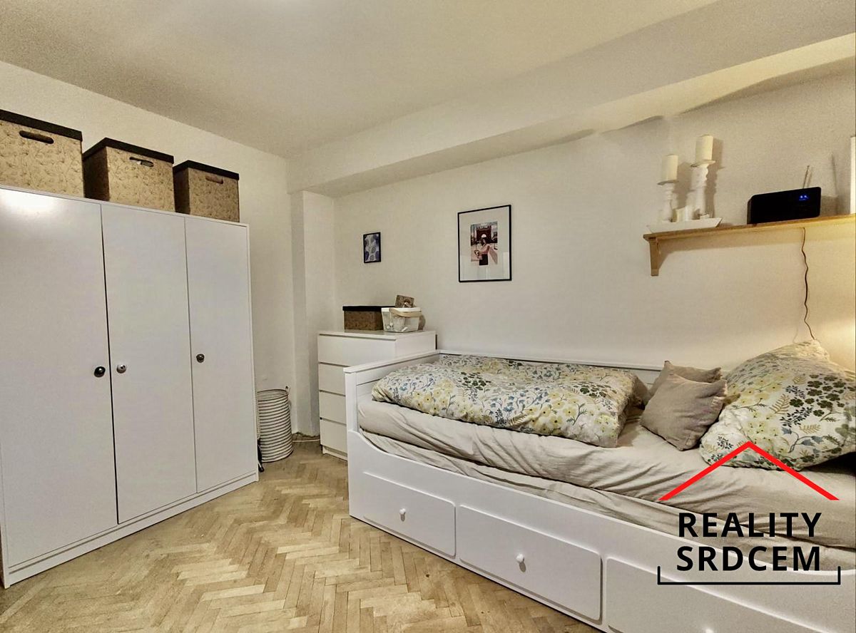 Pronájem bytu 1+1 32 m² – fotografie 4