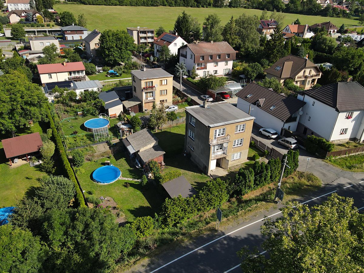 Prodej rodinného domu 148 m², pozemek 885 m² – fotografie 3