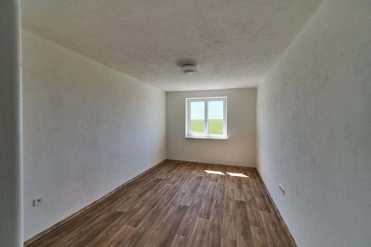 Pronájem bytu 4+kk 68 m²