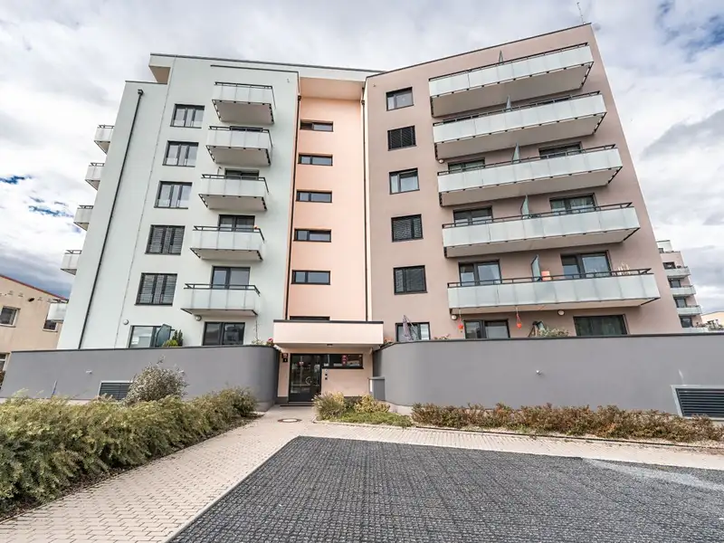 Pronájem bytu 2+kk 47 m², Praha – náhled fotky 2