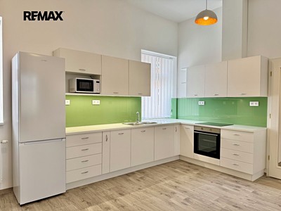 Pronájem bytu 2+kk 87 m²