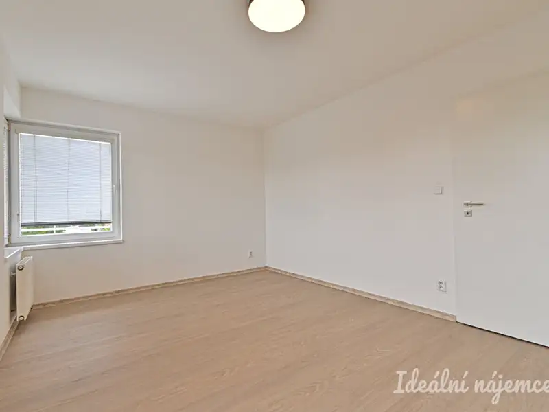 Pronájem bytu 2+kk 34 m², Brno – náhled fotky 2