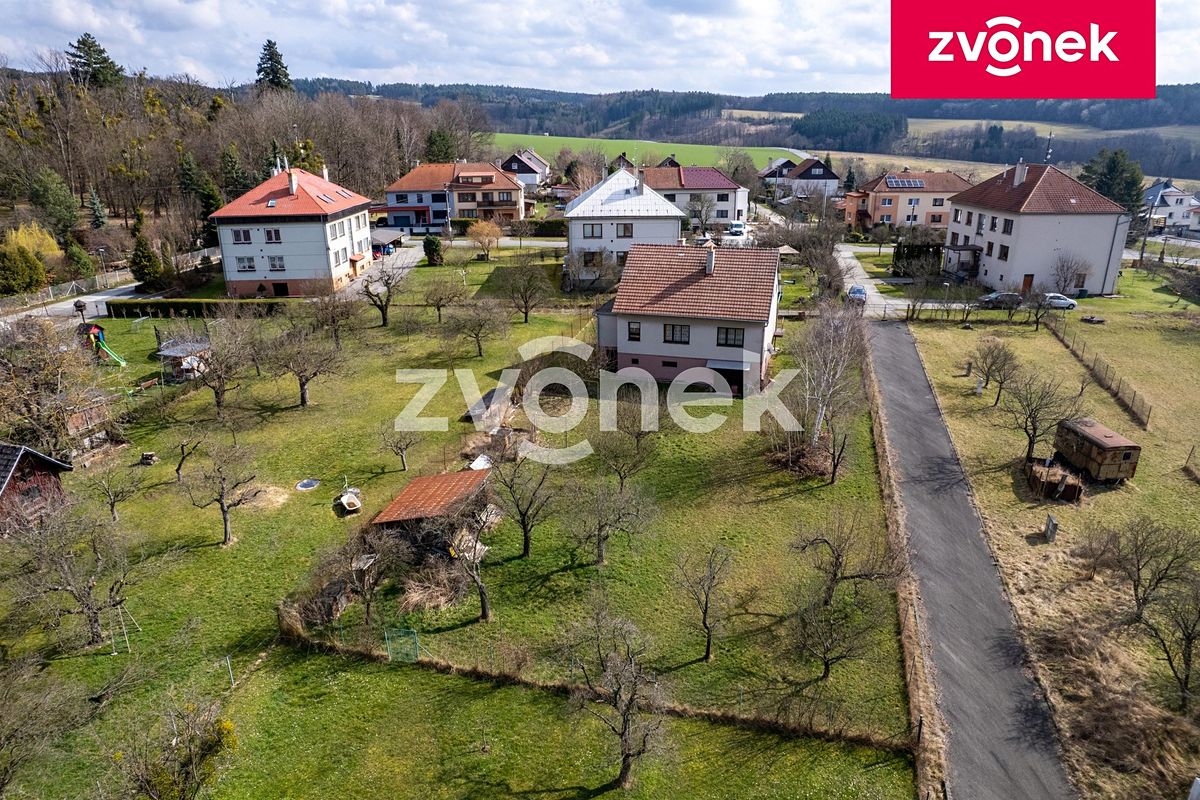 Prodej rodinného domu 250 m², pozemek 1184 m² – fotografie 4