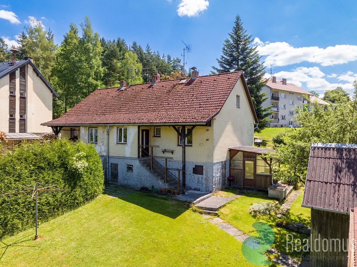 Prodej rodinného domu 93 m², pozemek 945 m² – fotografie 2