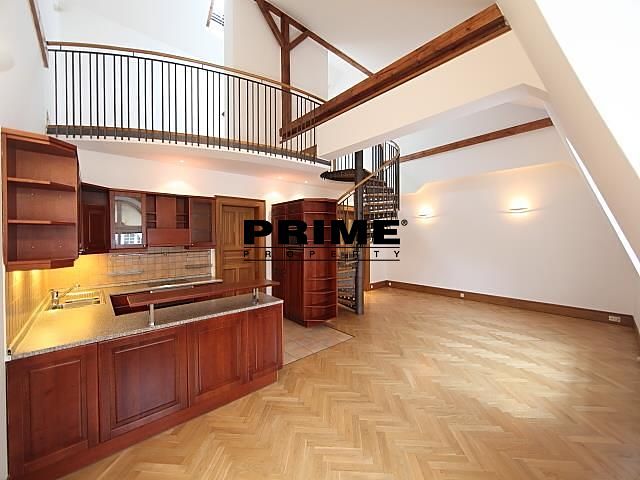 Pronájem bytu 4+kk 195 m² – fotografie 2
