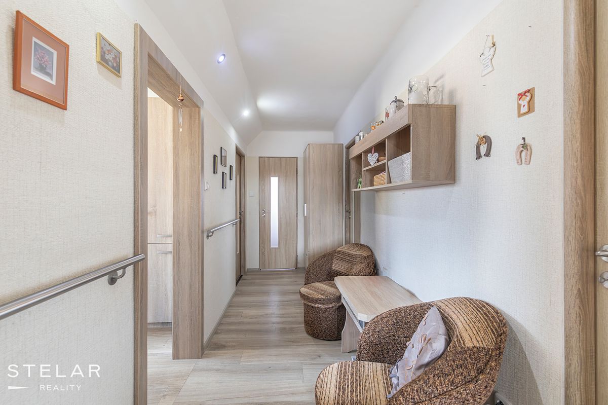 Prodej rodinného domu 150 m², pozemek 124 m² – fotografie 4