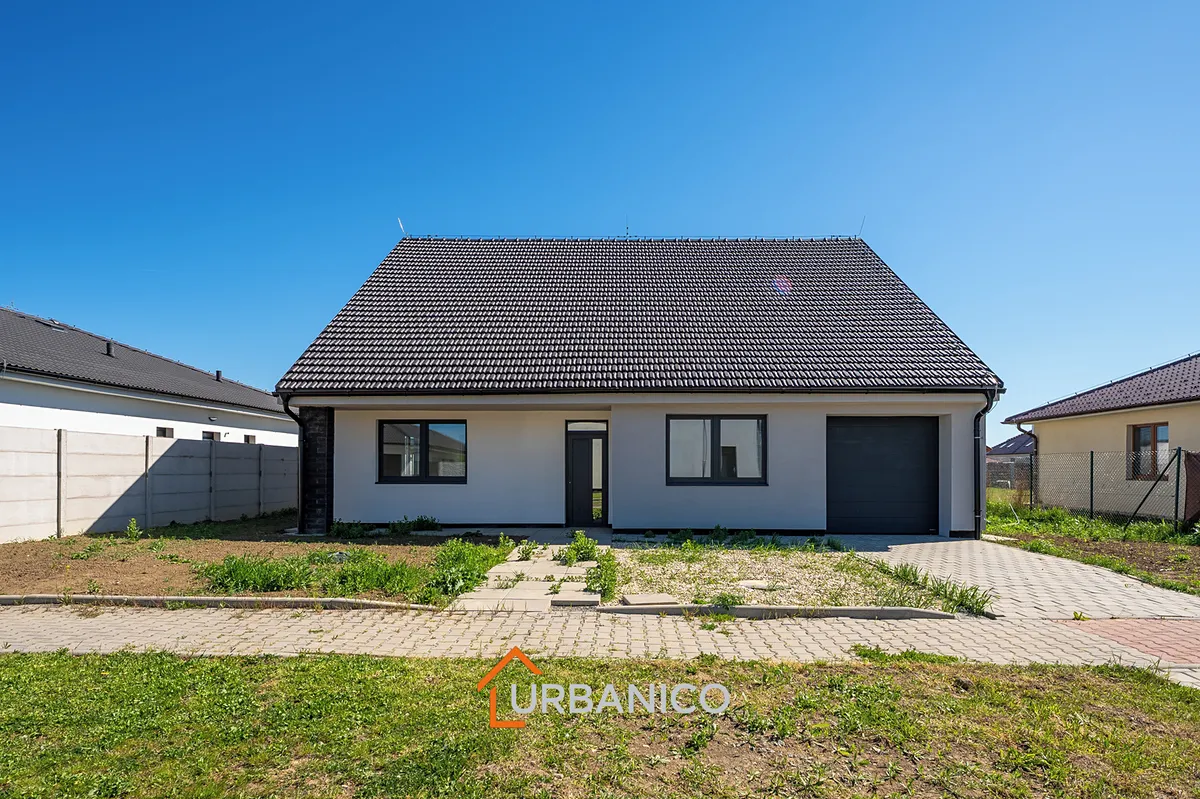 Prodej rodinného domu 230 m², pozemek 1000 m²