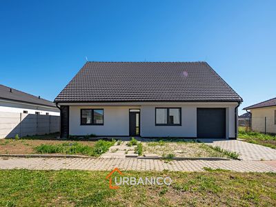 Prodej rodinného domu 230 m², pozemek 1000 m²