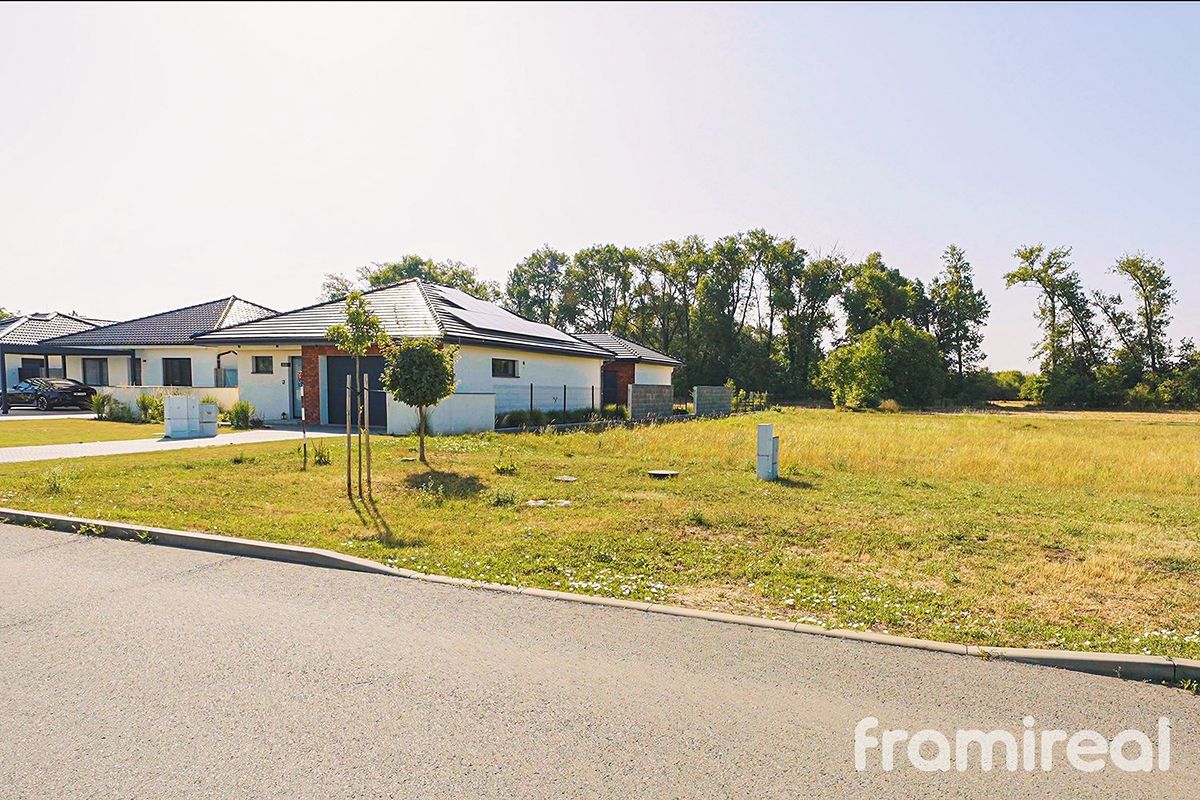 Prodej stavebního pozemku 726 m² – fotografie 2