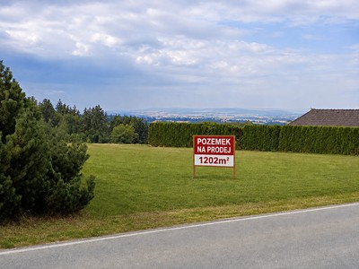 Prodej  stavebního pozemku 1 202 m²