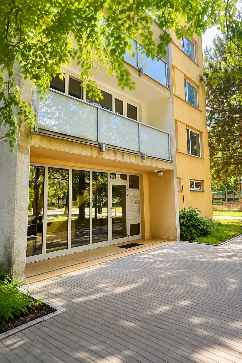 Pronájem bytu 3+kk 70 m²