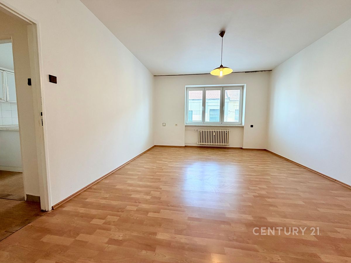 Pronájem bytu 2+1 67 m² – fotografie 4