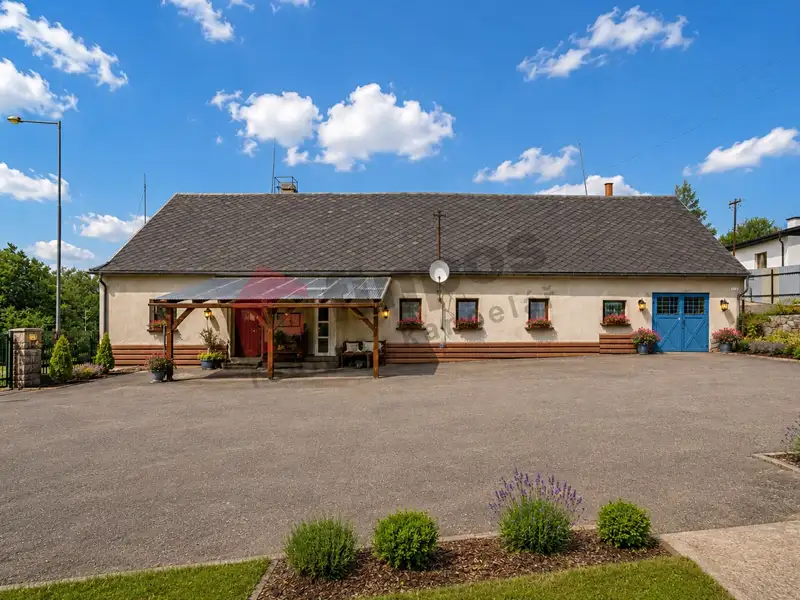 Prodej rodinného domu 278 m², pozemek 6879 m², Světlá Hora – náhled fotky 3