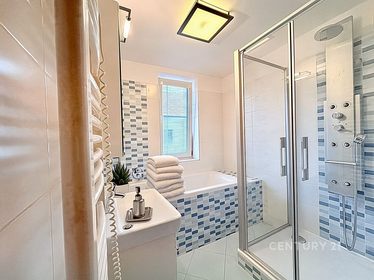 Pronájem bytu 2+1 67 m²
