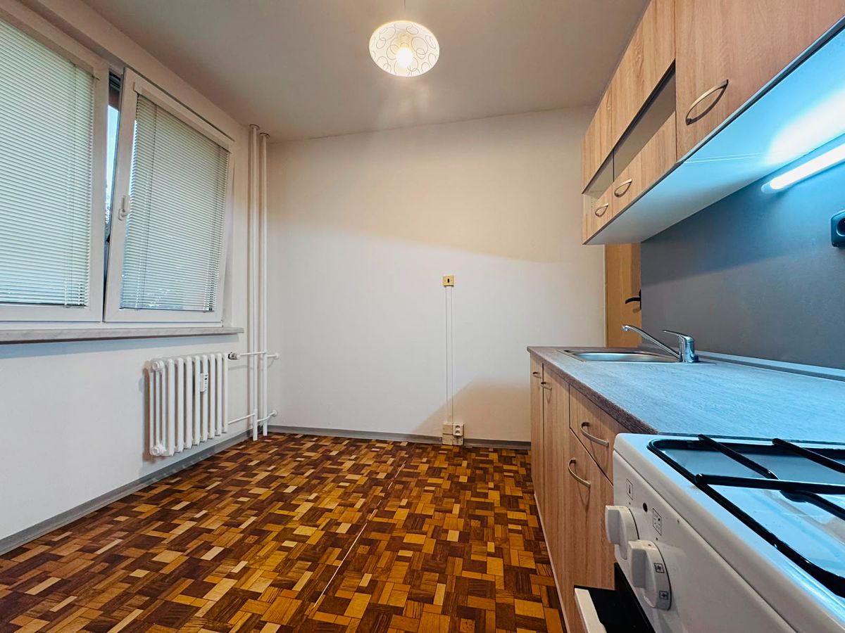Pronájem bytu 3+1 72 m² – fotografie 3