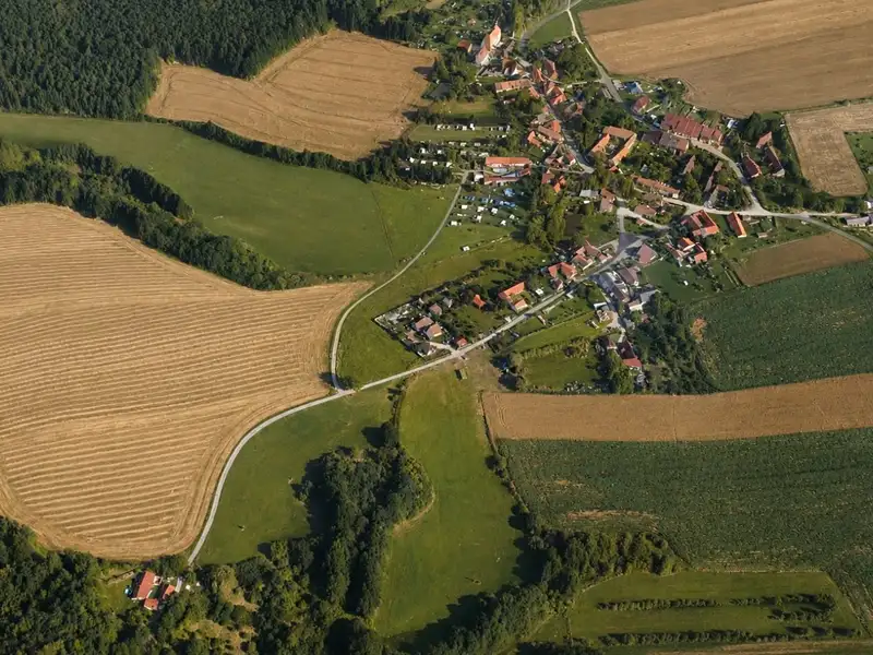 Prodej stavebního pozemku 1149 m², Hluboká nad Vltavou – náhled fotky 2