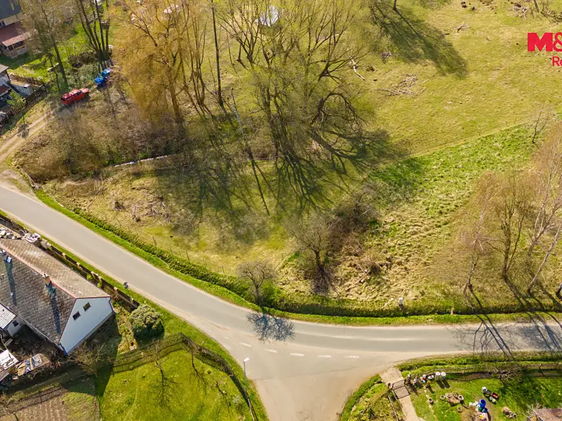 Prodej louky 1051 m², Lovečkovice – náhled fotky 3