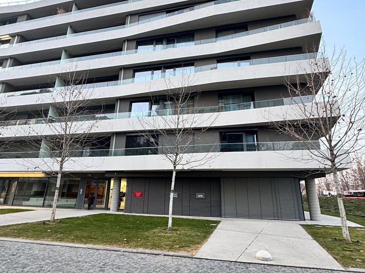 Prodej komerčního prostoru, 58 m² (2 z 11)