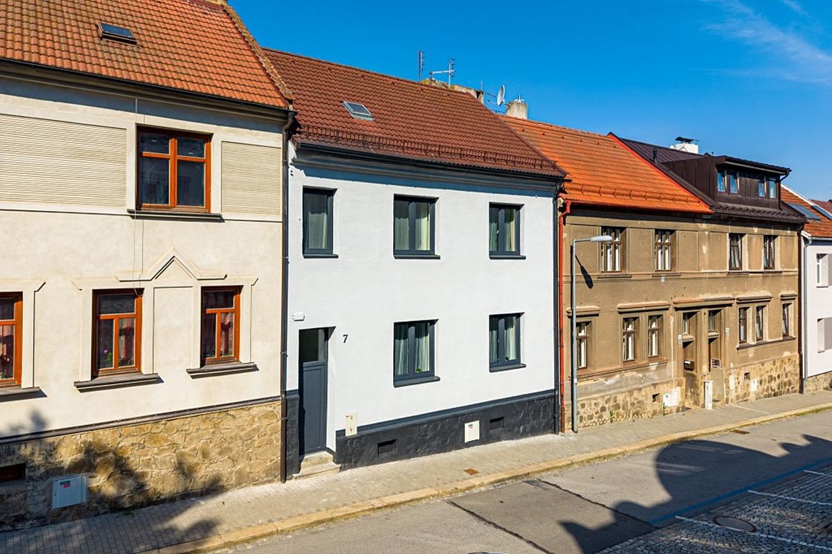 Prodej rodinného domu 296 m², pozemek 285 m²