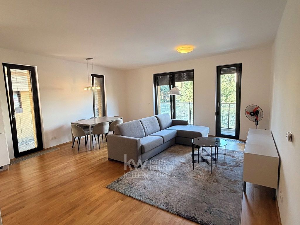 Pronájem bytu 2+kk 82 m²