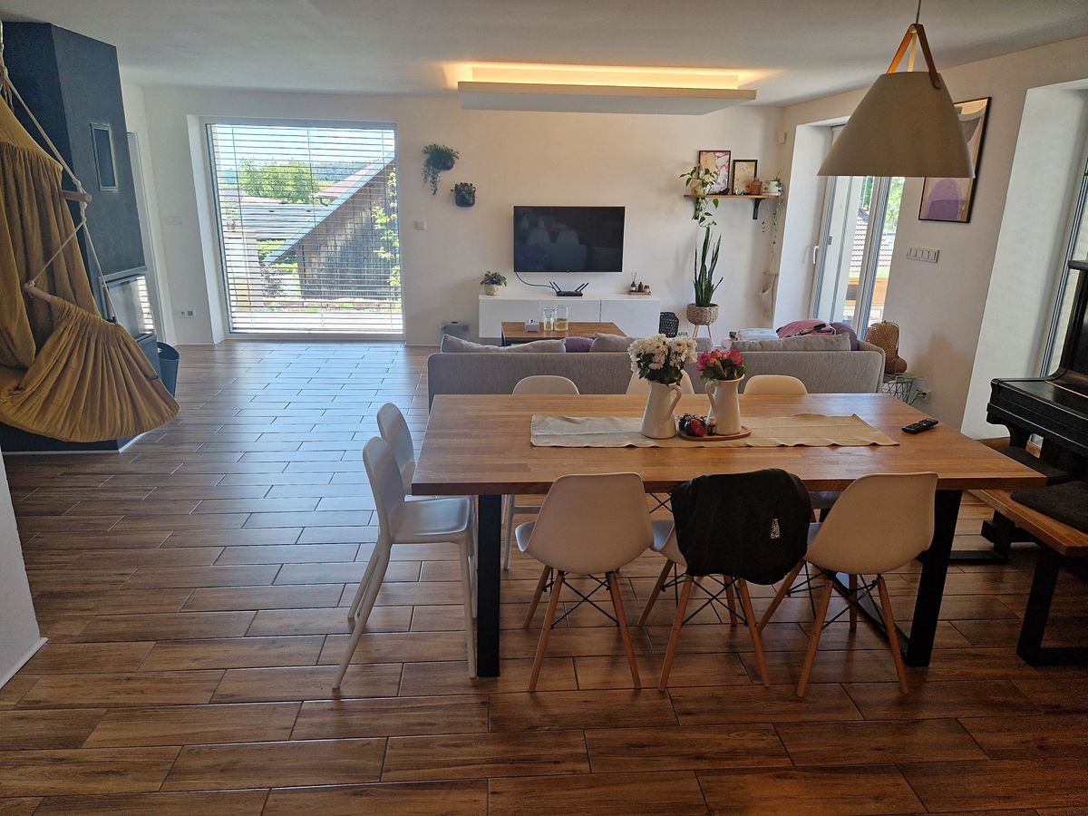 Prodej rodinného domu 187 m², pozemek 1021 m² – fotografie 4