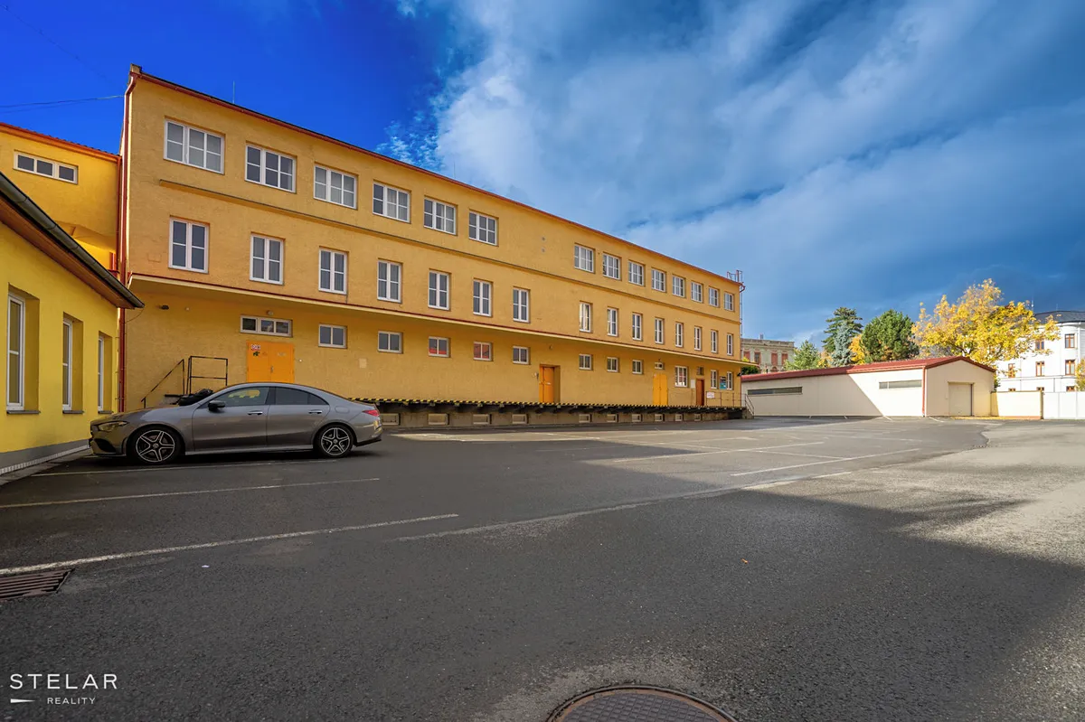 Pronájem skladového prostoru 229 m²