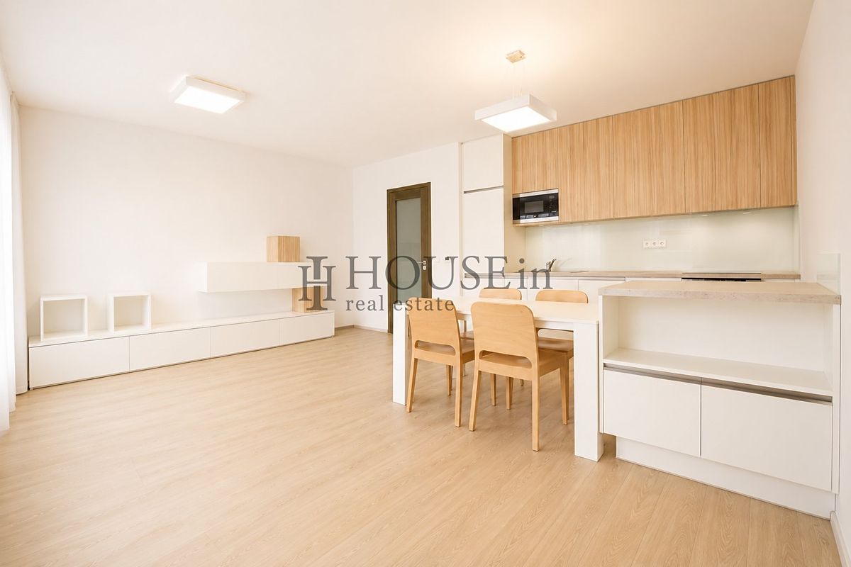 Pronájem bytu 2+kk 70 m²