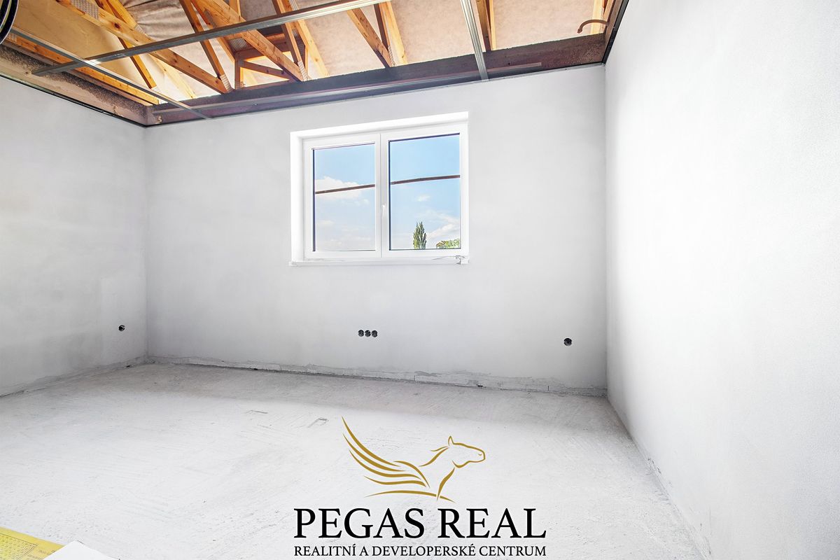 Prodej rodinného domu 134 m², pozemek 1007 m² – fotografie 4
