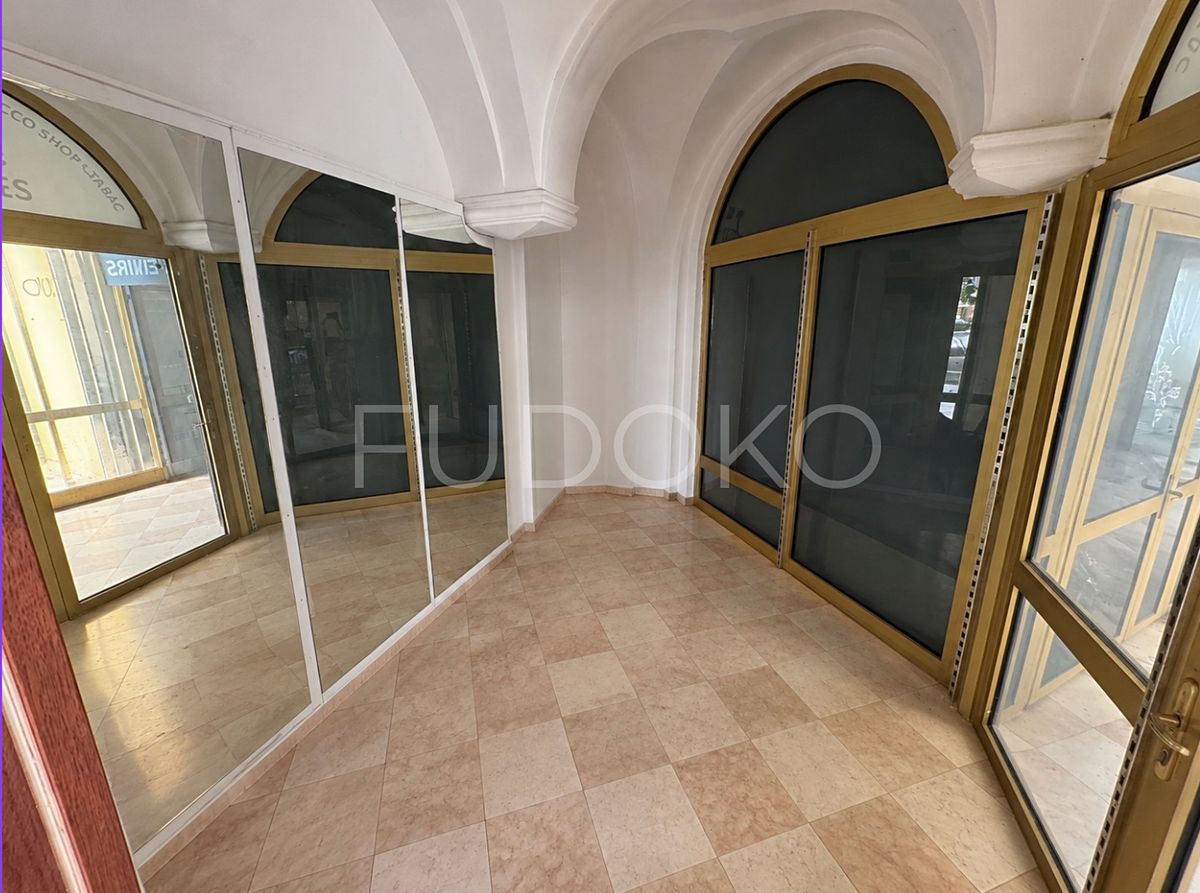 Pronájem obchodního prostoru 8 m² – fotografie 2