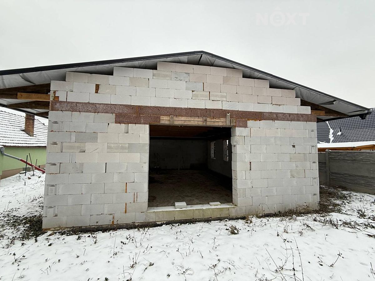 Prodej rodinného domu 297 m², pozemek 385 m² – fotografie 3