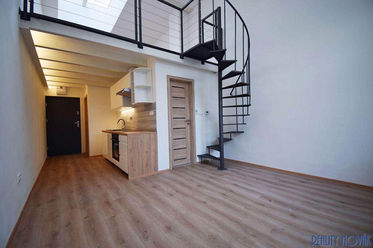Pronájem bytu 2+1 53 m²