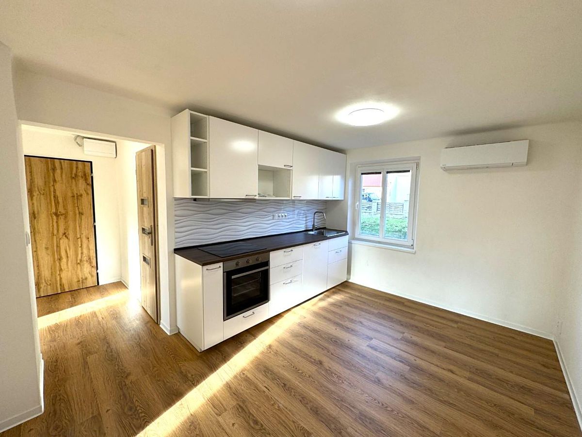 Pronájem bytu 2+1 66 m²