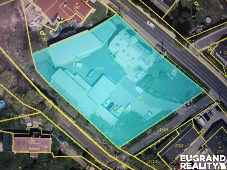 Комерційне приміщення на продаж, 2 100 м² (13 з 13)
