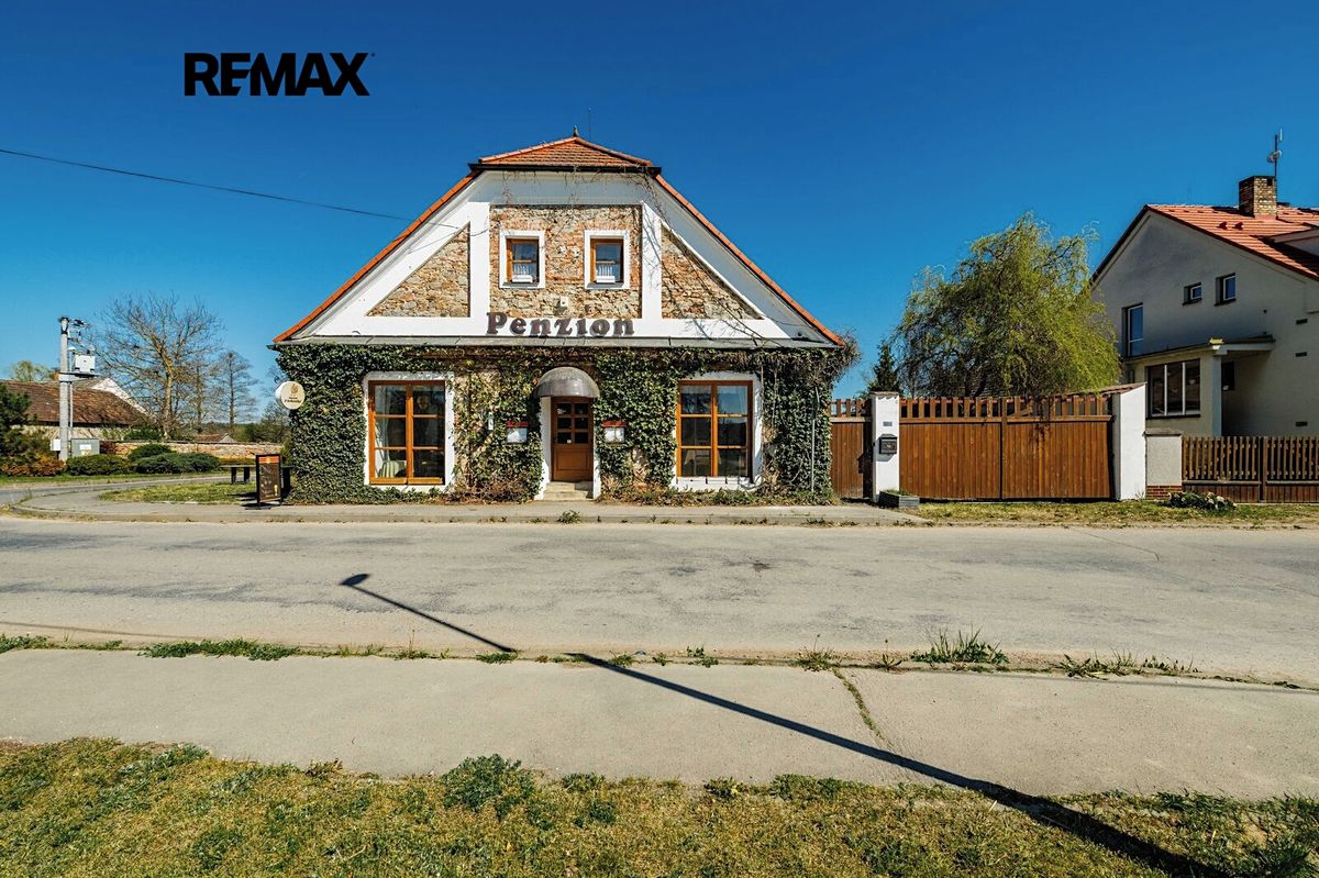 Prodej ubytovacího zařízení 398 m², Buzice – fotka 1 z 3