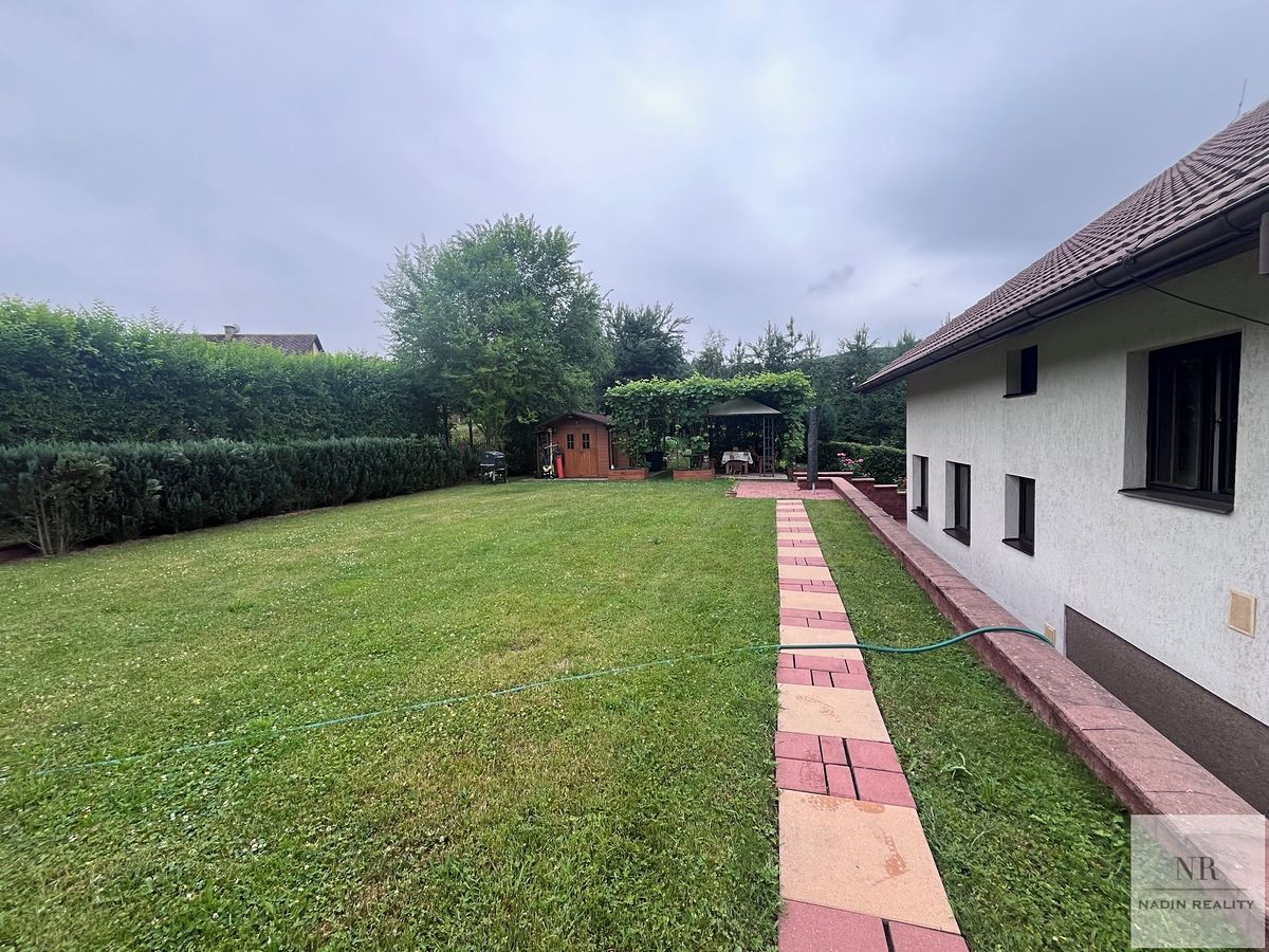 Prodej rodinného domu 160 m², pozemek 663 m² – fotografie 4